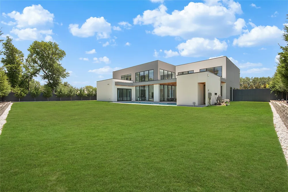 4625 Walnut Hill Lane Dallas, TX 75229