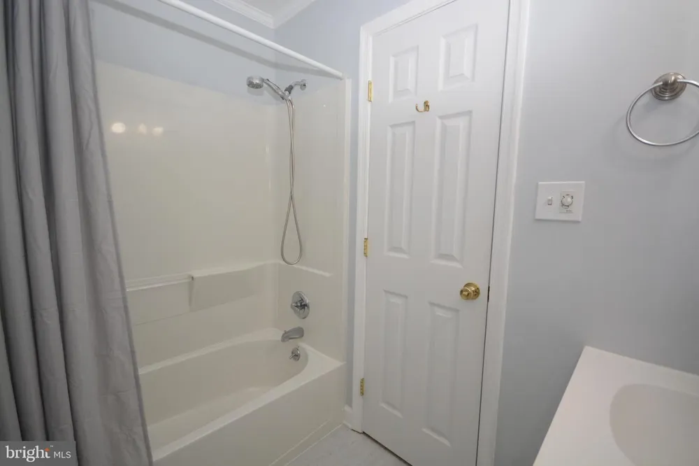 7316 E SPRINGBROOK COURT Middletown, MD 21769