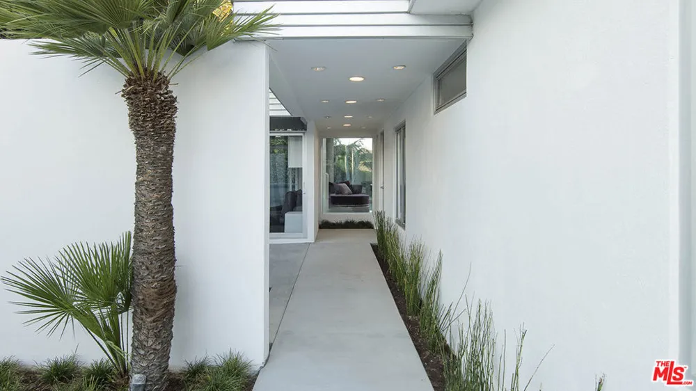 1466 BEL AIR ROAD Los Angeles, CA 90077