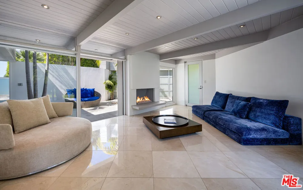 1466 BEL AIR ROAD Los Angeles, CA 90077