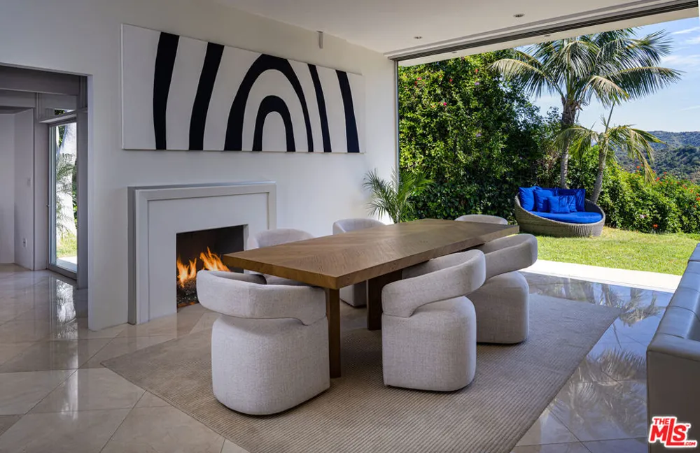 1466 BEL AIR ROAD Los Angeles, CA 90077