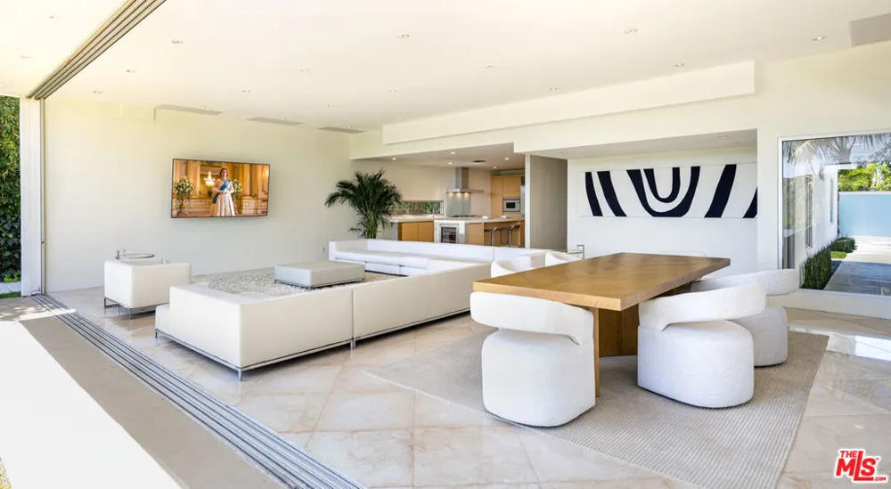 1466 BEL AIR ROAD Los Angeles, CA 90077