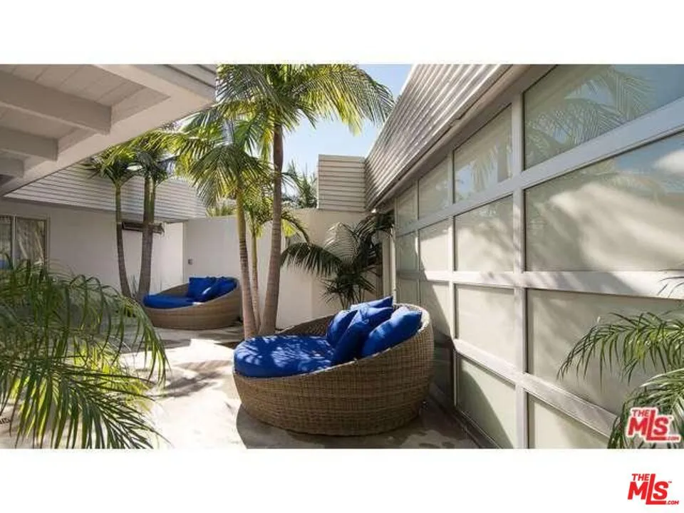 1466 BEL AIR ROAD Los Angeles, CA 90077