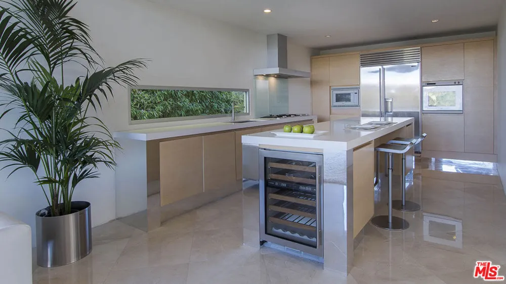 1466 BEL AIR ROAD Los Angeles, CA 90077