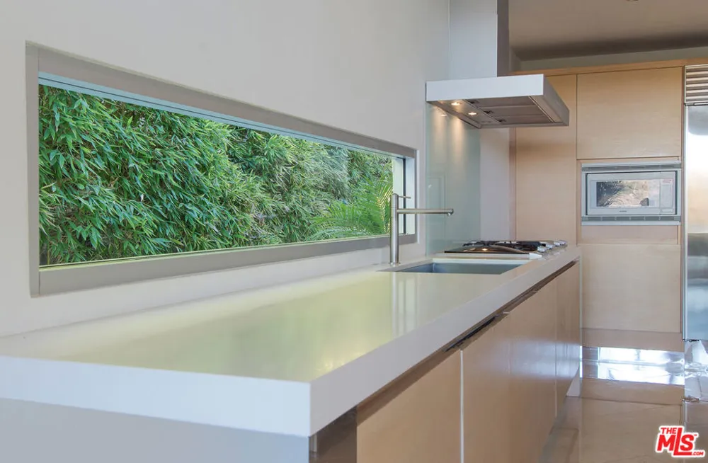 1466 BEL AIR ROAD Los Angeles, CA 90077