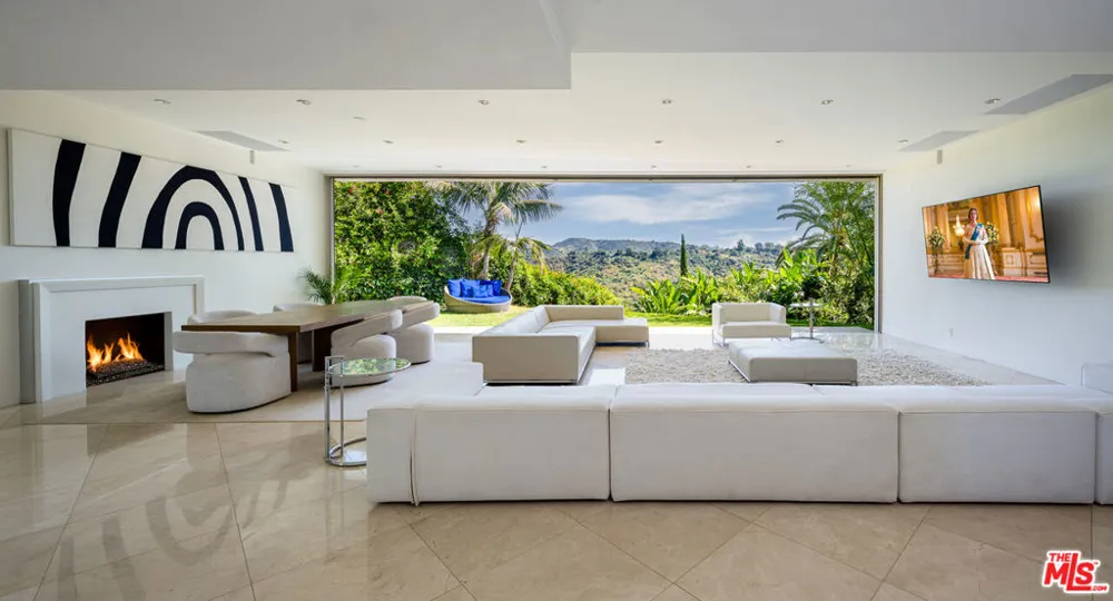1466 BEL AIR ROAD Los Angeles, CA 90077