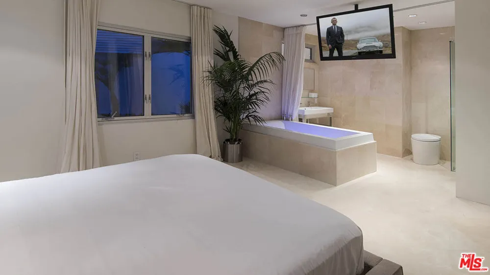 1466 BEL AIR ROAD Los Angeles, CA 90077