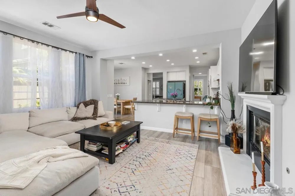 15710 Kristen Glen San Diego, CA 92127