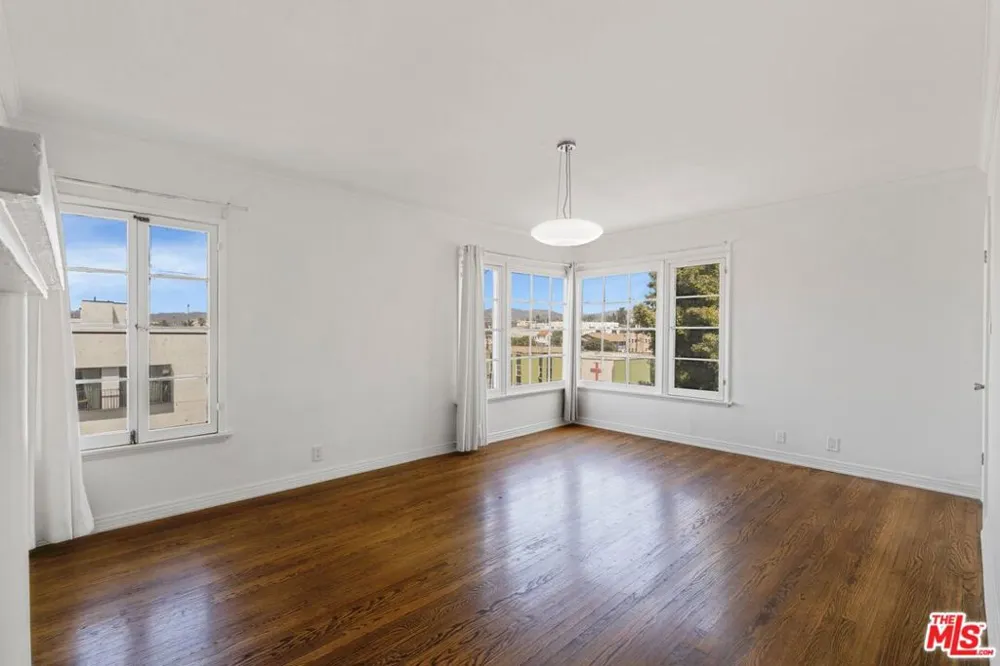 120 S Coronado Street Los Angeles, CA 90057