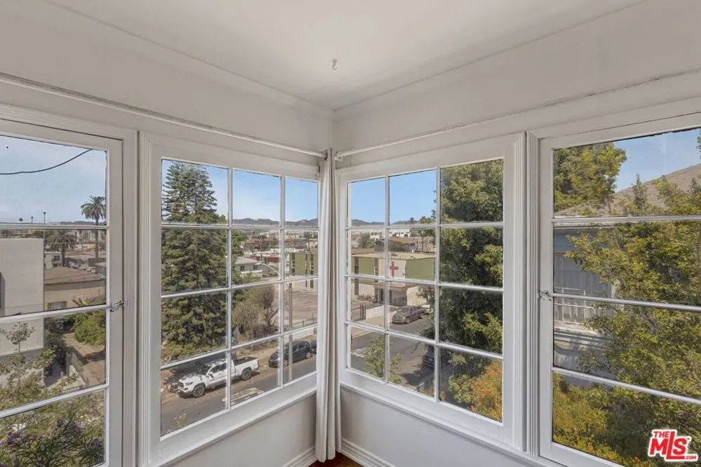 120 S Coronado Street Los Angeles, CA 90057