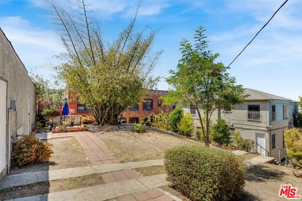 120 S Coronado Street Los Angeles, CA 90057