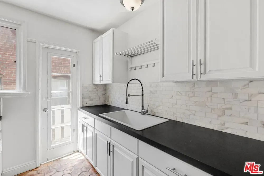 120 S Coronado Street Los Angeles, CA 90057