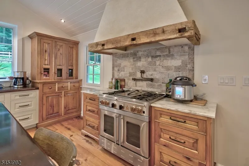 119 W Valley Brook Rd Washington, NJ 07830