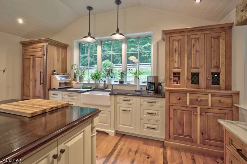 119 W Valley Brook Rd Washington, NJ 07830