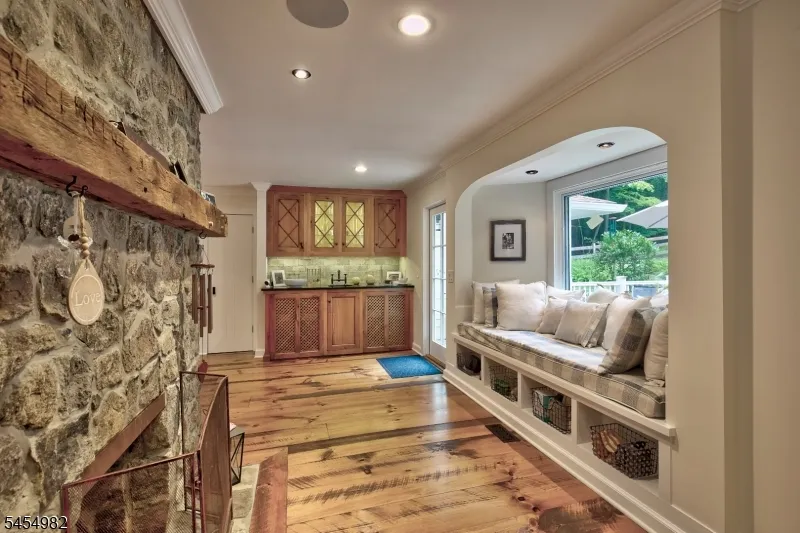 119 W Valley Brook Rd Washington, NJ 07830