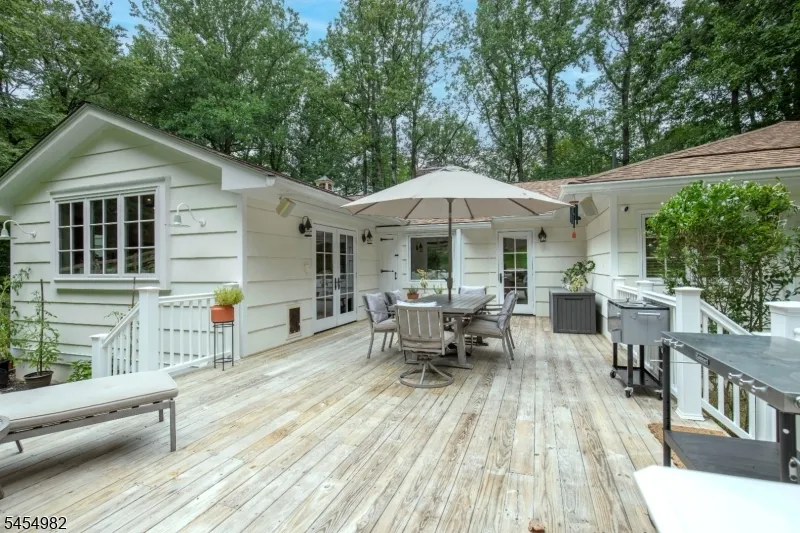 119 W Valley Brook Rd Washington, NJ 07830