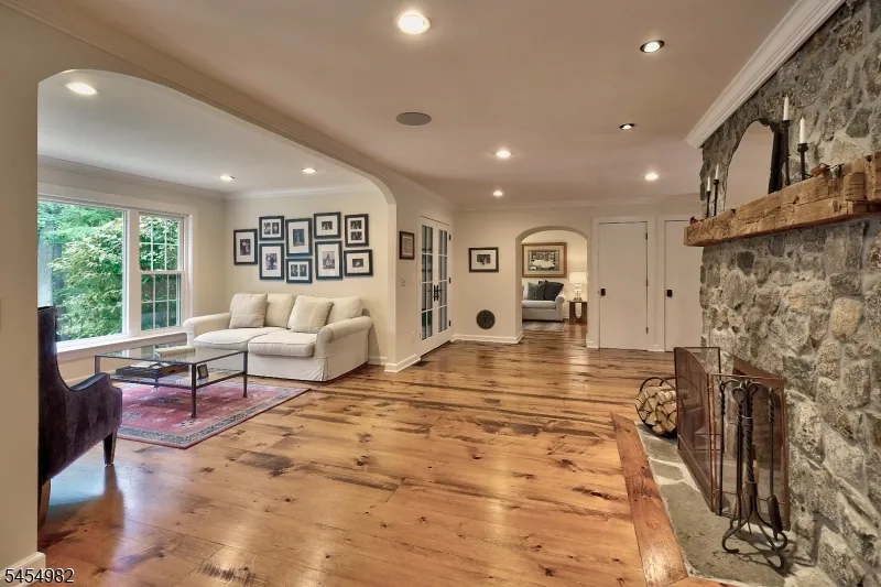 119 W Valley Brook Rd Washington, NJ 07830