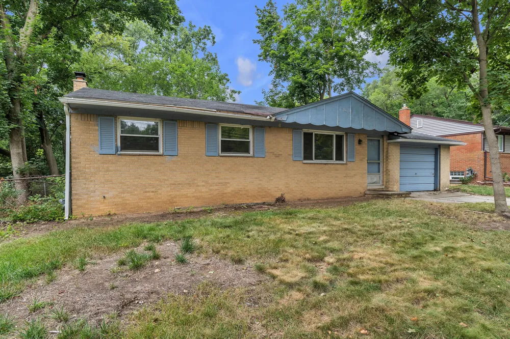 2267 Pontiac Trail Ann Arbor, MI 48105