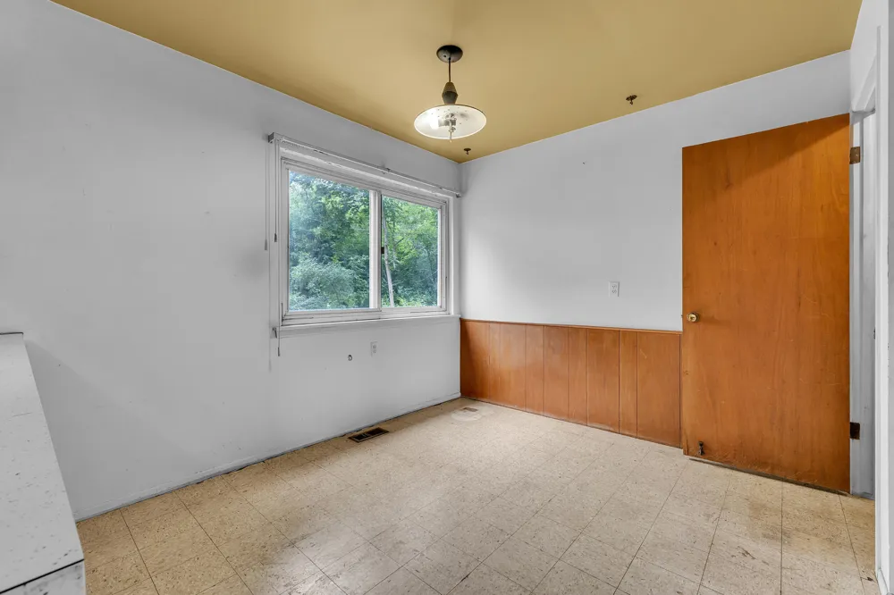 2267 Pontiac Trail Ann Arbor, MI 48105