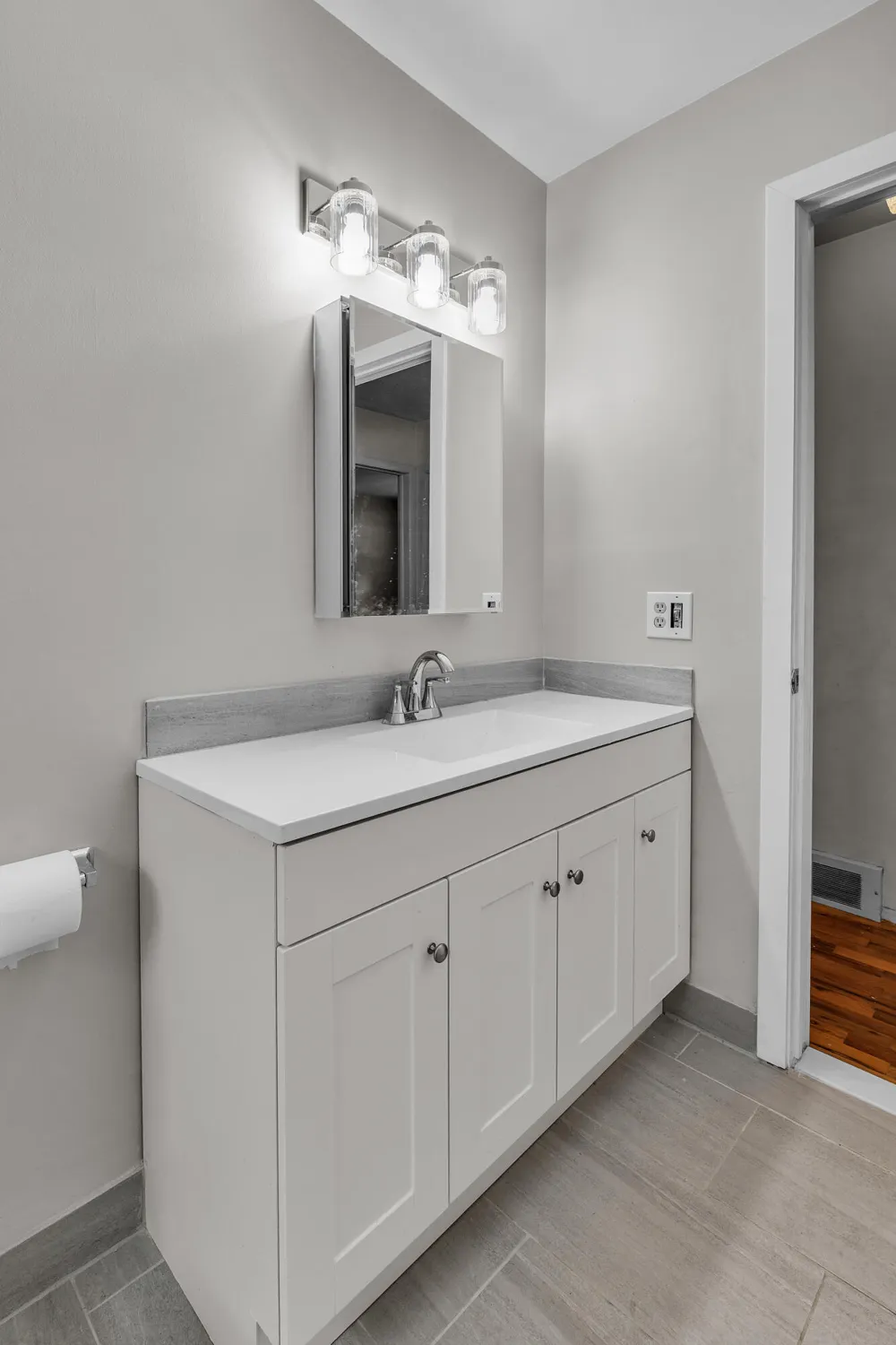 2267 Pontiac Trail Ann Arbor, MI 48105