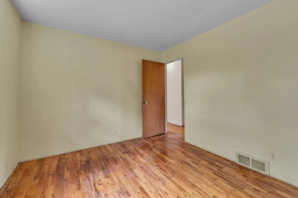 2267 Pontiac Trail Ann Arbor, MI 48105
