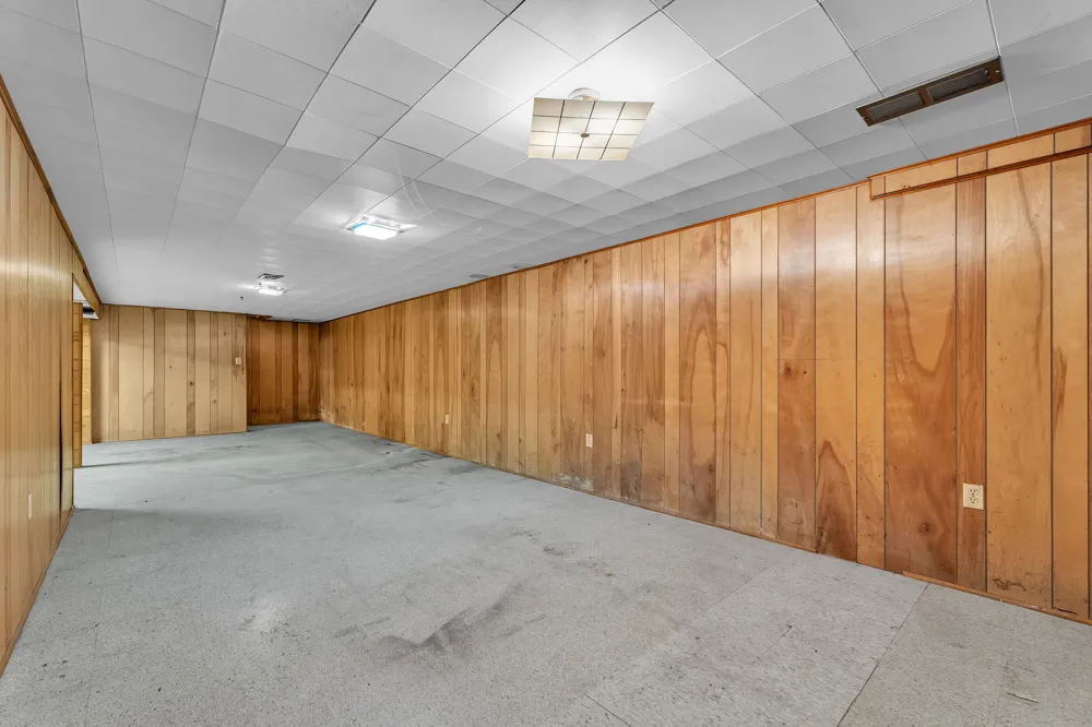 2267 Pontiac Trail Ann Arbor, MI 48105