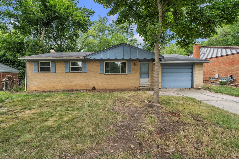 2267 Pontiac Trail Ann Arbor, MI 48105