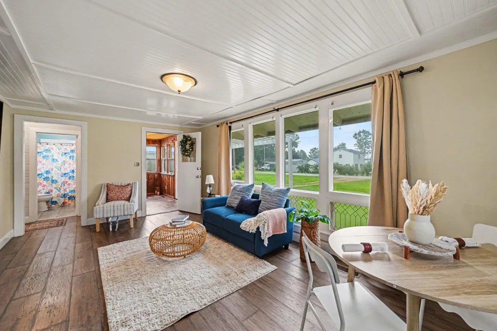 6029 Keigley Street Coloma, MI 49038