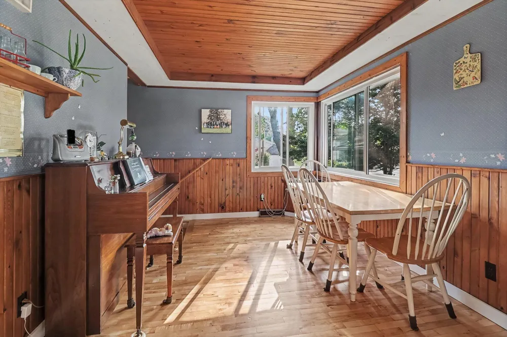 408 Lewis Street Ludington, MI 49431