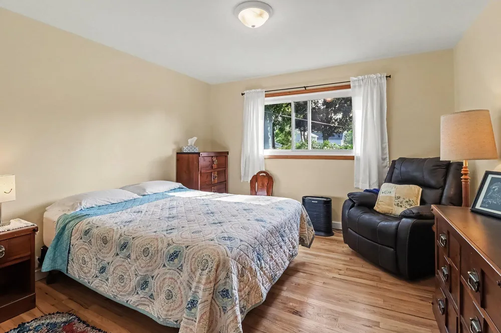 408 Lewis Street Ludington, MI 49431