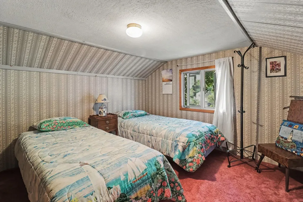 408 Lewis Street Ludington, MI 49431