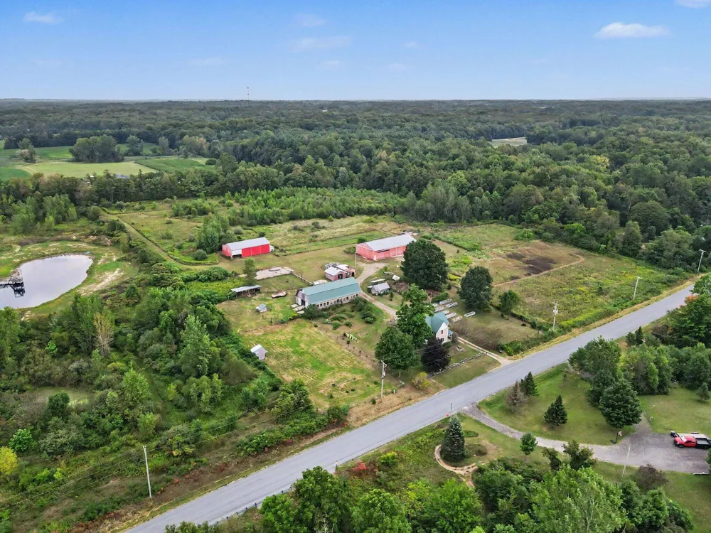 43666 County Road 388 Bloomingdale, MI 49026
