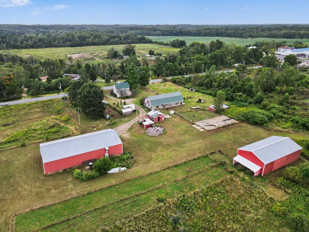 43666 County Road 388 Bloomingdale, MI 49026