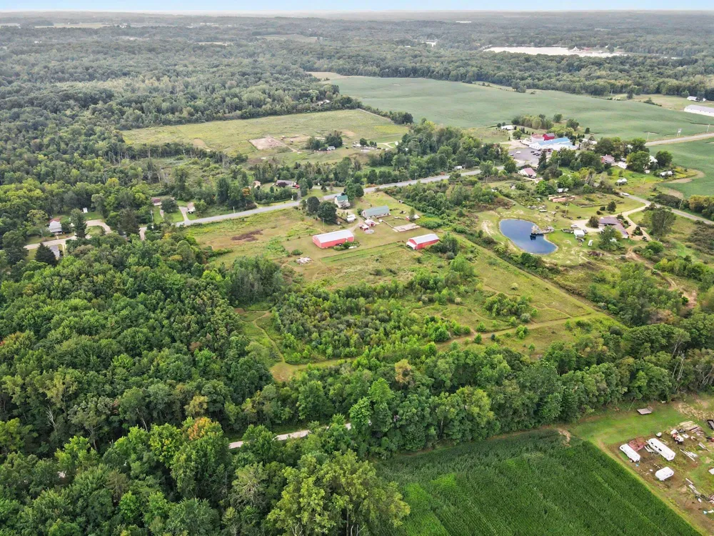 43666 County Road 388 Bloomingdale, MI 49026