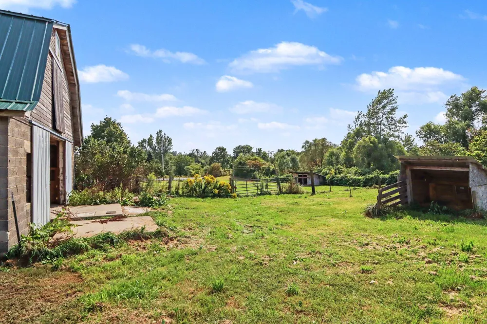 43666 County Road 388 Bloomingdale, MI 49026