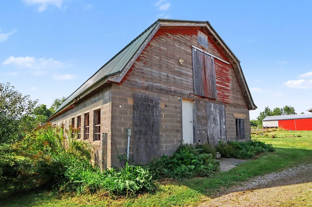 43666 County Road 388 Bloomingdale, MI 49026
