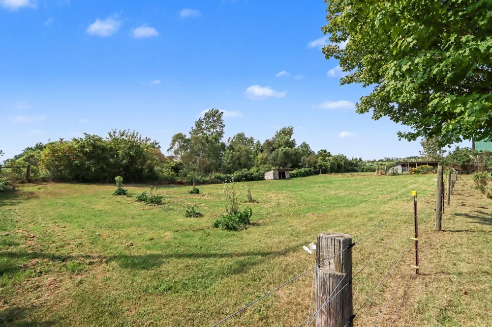 43666 County Road 388 Bloomingdale, MI 49026