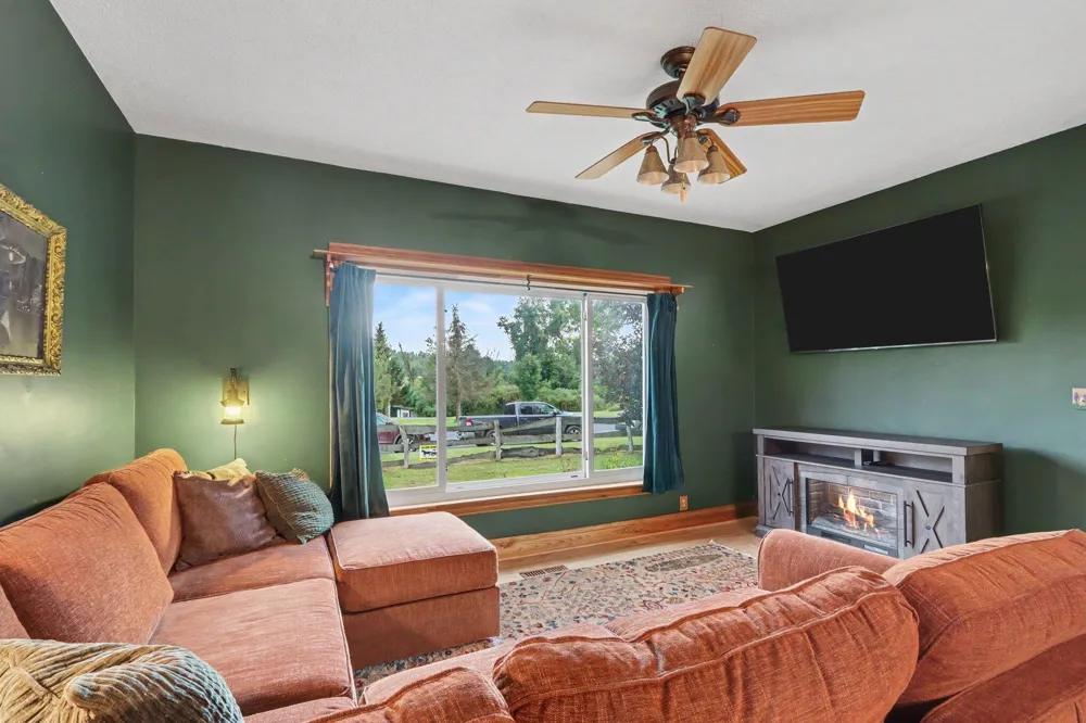 43666 County Road 388 Bloomingdale, MI 49026