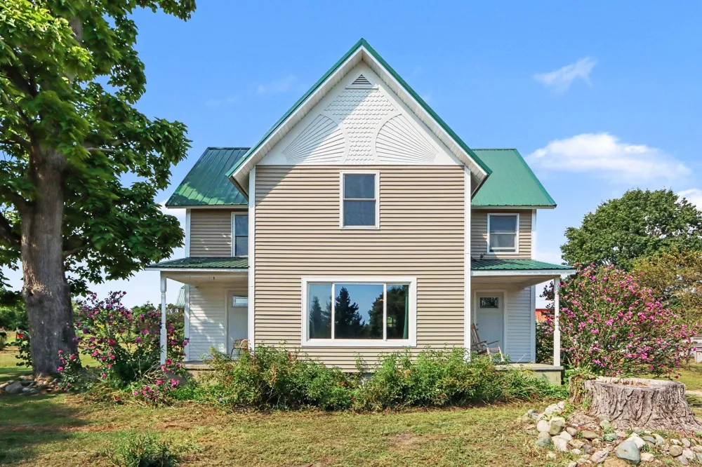 43666 County Road 388 Bloomingdale, MI 49026