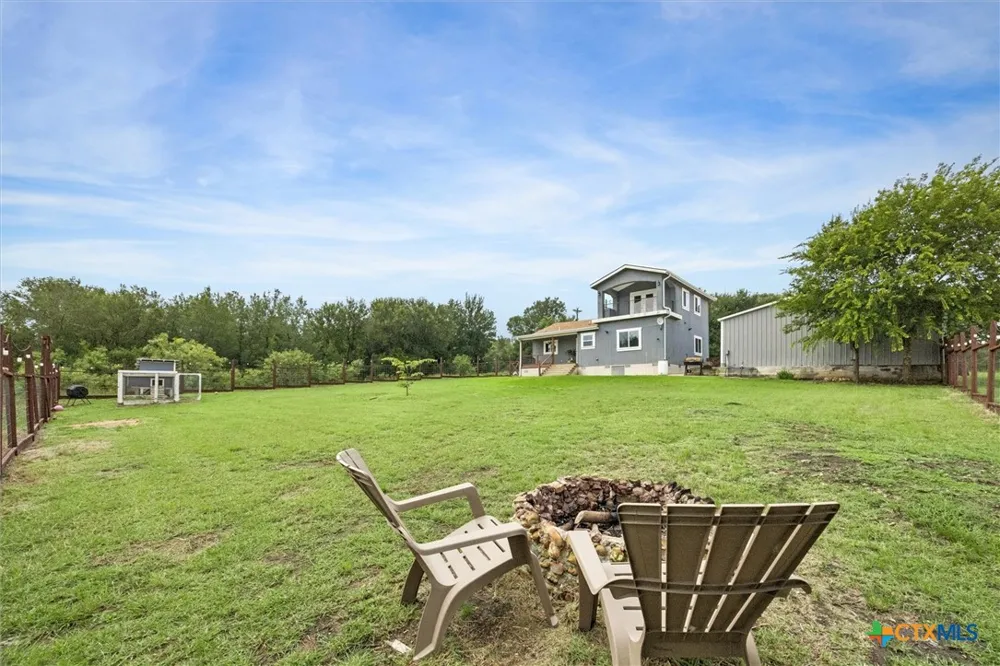 730 Spoke Hollow Road Lockhart, TX 78644