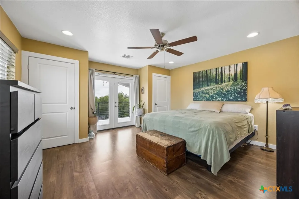 730 Spoke Hollow Road Lockhart, TX 78644