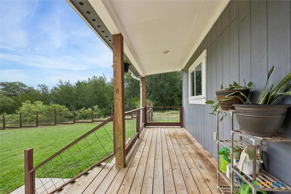 730 Spoke Hollow Road Lockhart, TX 78644