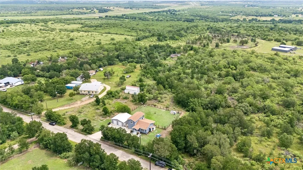 730 Spoke Hollow Road Lockhart, TX 78644