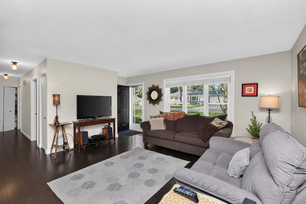 61255 Cass Cassopolis, MI 49031