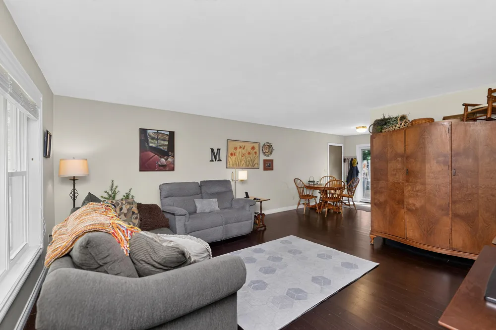 61255 Cass Cassopolis, MI 49031