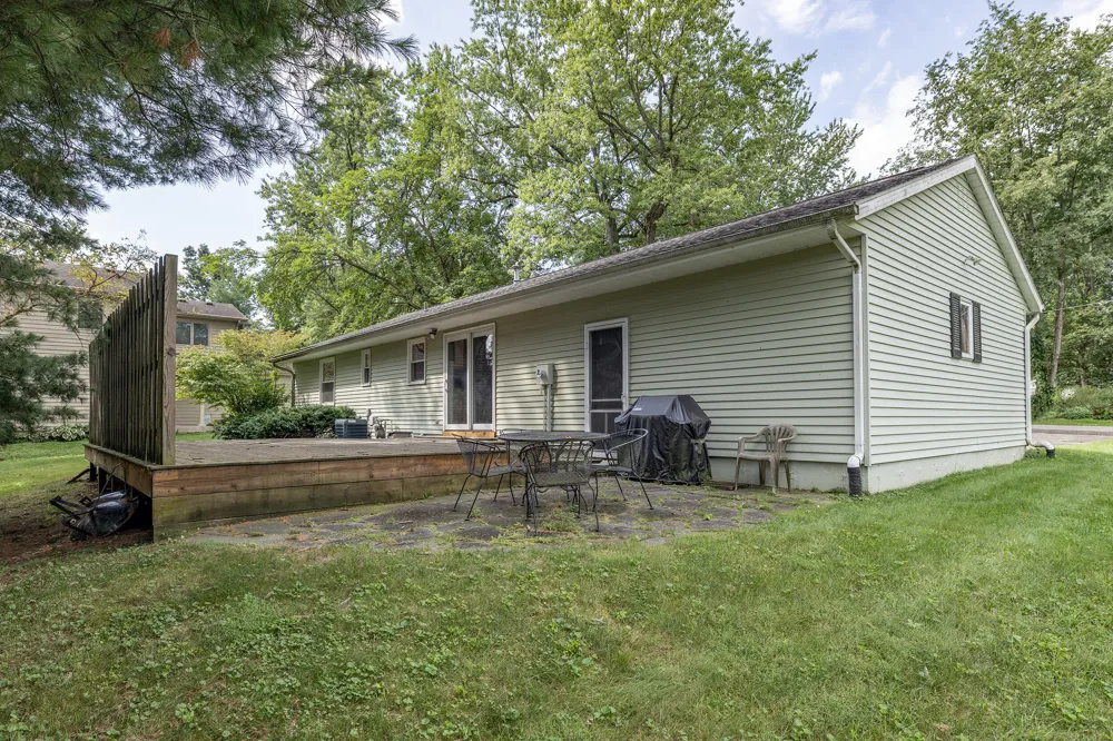 61255 Cass Cassopolis, MI 49031