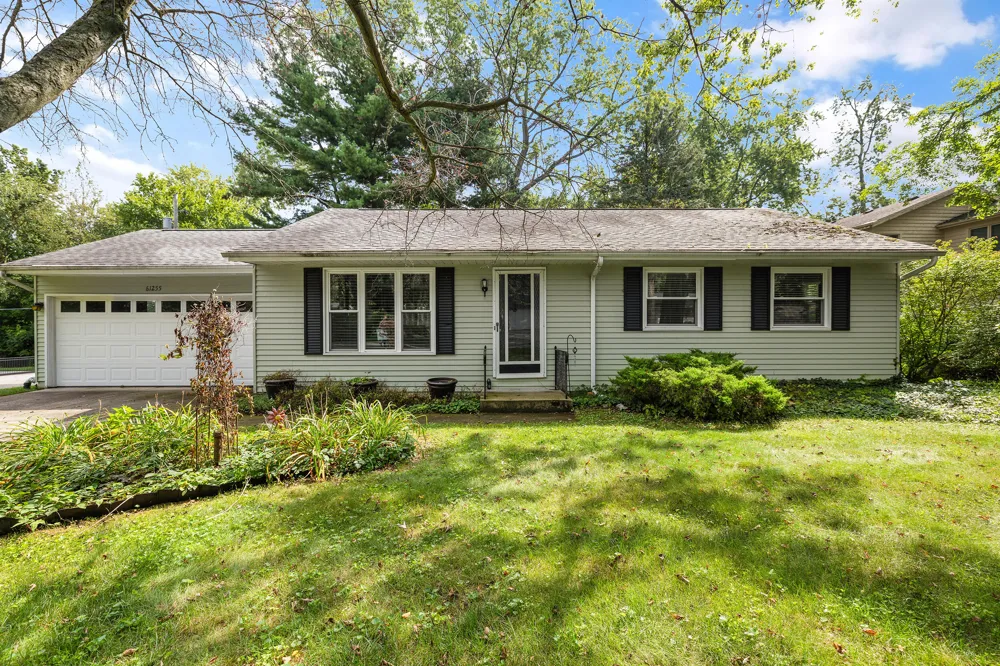 61255 Cass Cassopolis, MI 49031