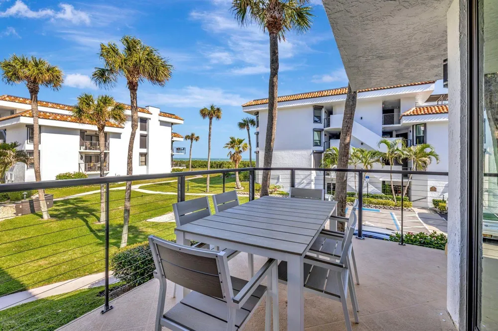 4100 Highway A1A #211 Hutchinson Island, FL 34949