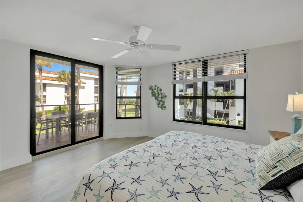 4100 Highway A1A #211 Hutchinson Island, FL 34949
