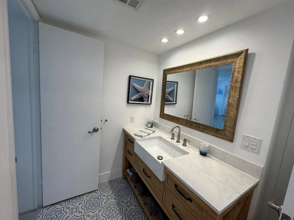 4100 Highway A1A #211 Hutchinson Island, FL 34949